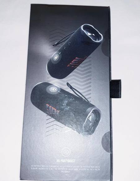 JBL Flip 6 Portable Bluetooth Waterproof Speaker - Picture 7 of 11